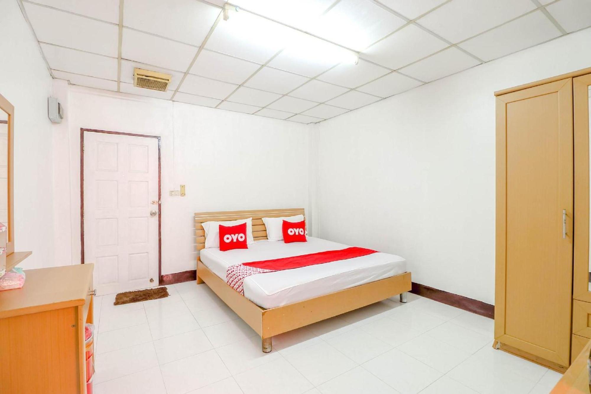 Oyo 525 Mrt Phetkasem 48-1 Place Bangkok Eksteriør billede